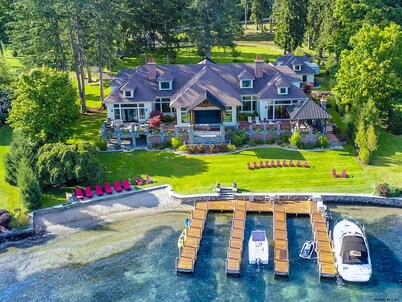 Bolton Manor ~ Massive Lakefront, Beach, and Hot Tub.
