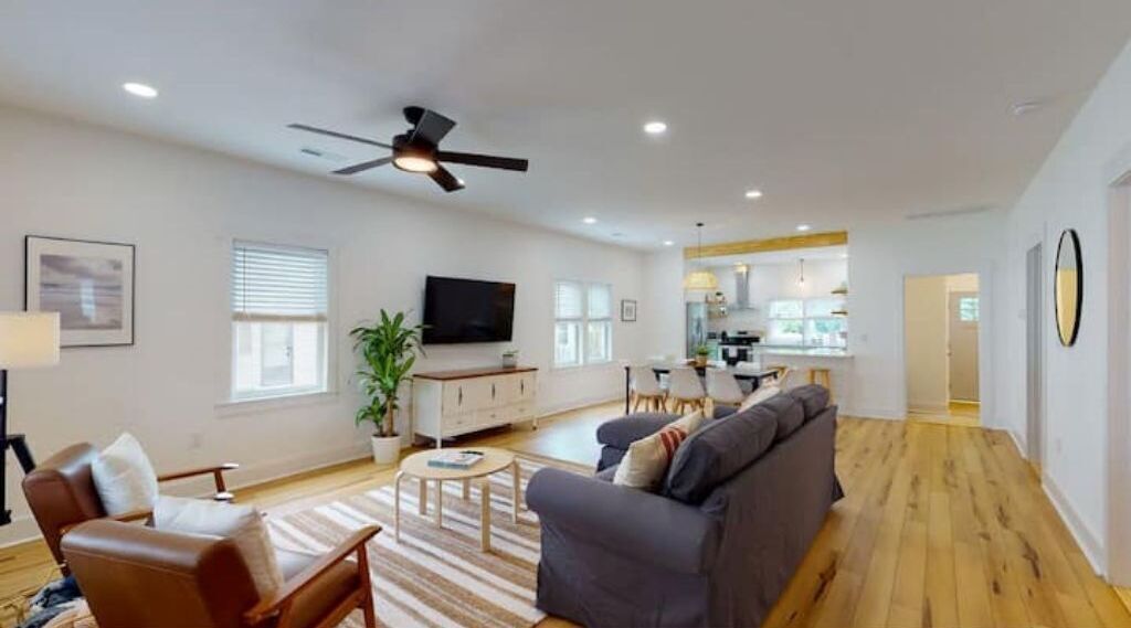 Cute cottage in downtown Wilmington walking distance to Live Oak Bank Pavilion 