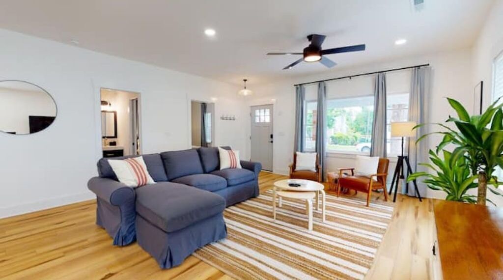 Cute cottage in downtown Wilmington walking distance to Live Oak Bank Pavilion 