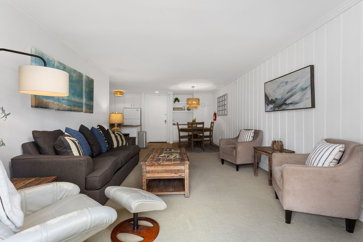 Quiet Garden View Unit in Beachfront Development