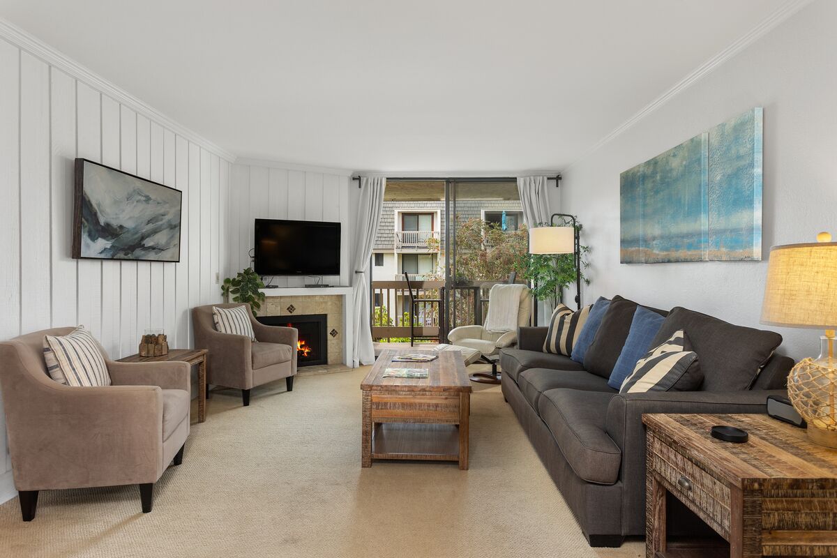 Quiet Garden View Unit in Beachfront Development