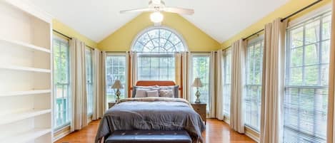 3 chambres, bureau, fer et planche à repasser, Wi-Fi gratuit