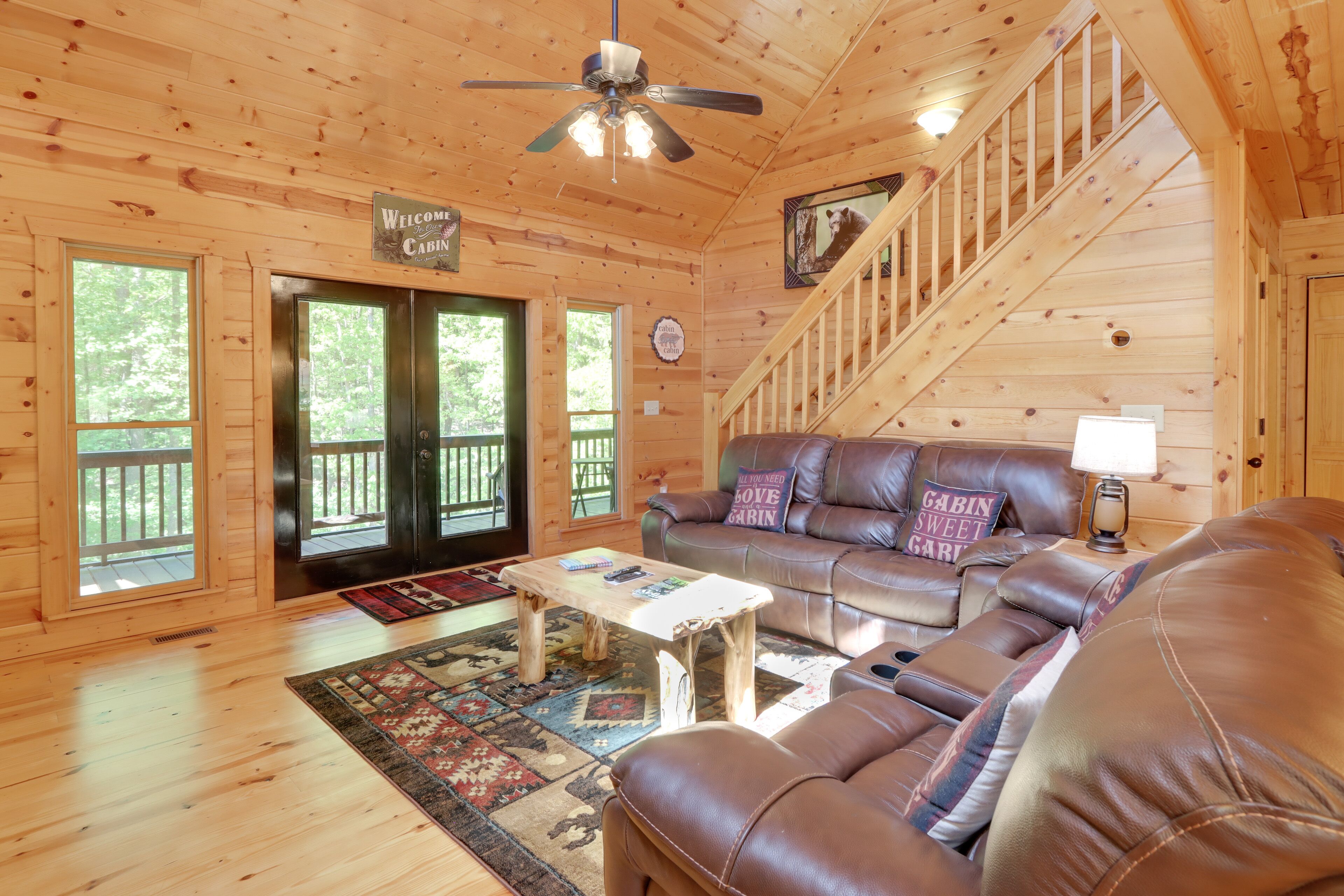 Private Ellijay Cabin w/ Hot Tub & Amenities!