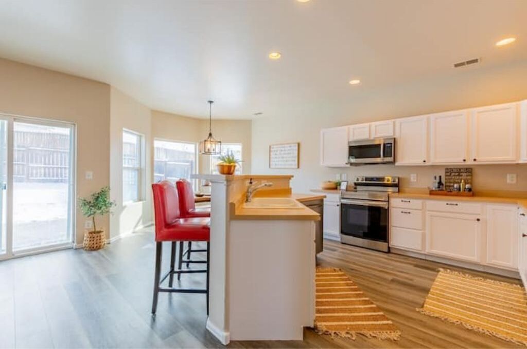 Lovely, spacious 3 bedroom duplex