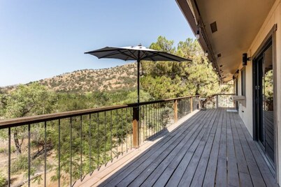 Private Getaway w/ River & Mountain Views