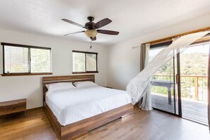 5 bedrooms - CHEERFUL HOUSE WITH RIVER AND MOUNTAIN VIEWS! NEW (Three Rivers)