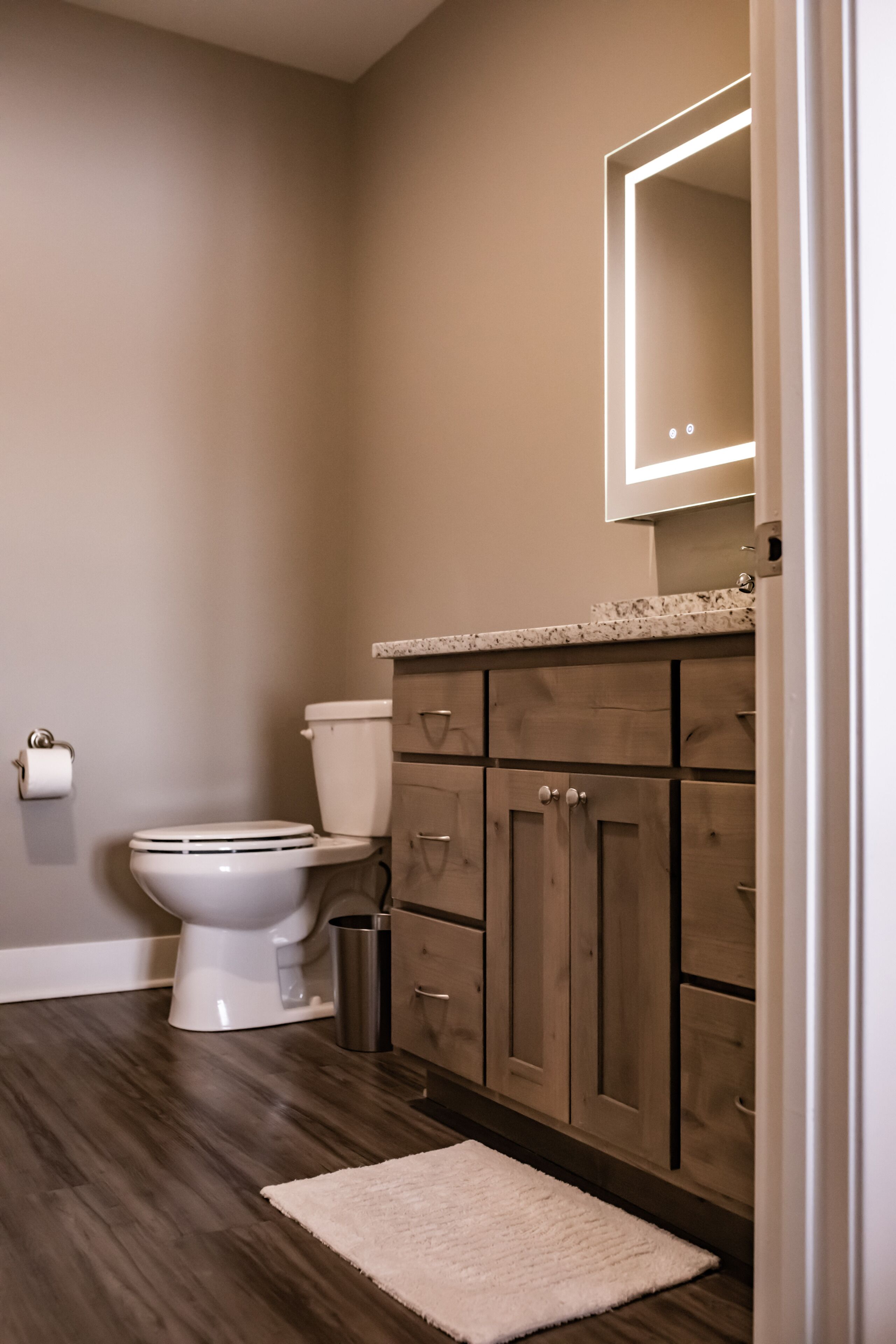 Luxury Waterfront 2BR w/ King Suite