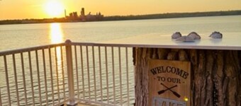 Private Retreat Home in Picton Bay - Lake Ontario