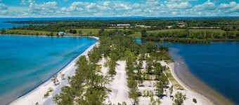 Private Retreat Home in Picton Bay - Lake Ontario