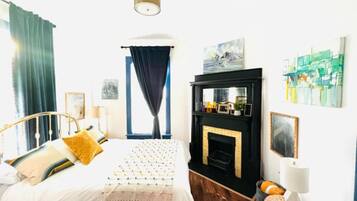 2 makuuhuonetta, työpöytä, silitysrauta/-lauta, Wi-Fi