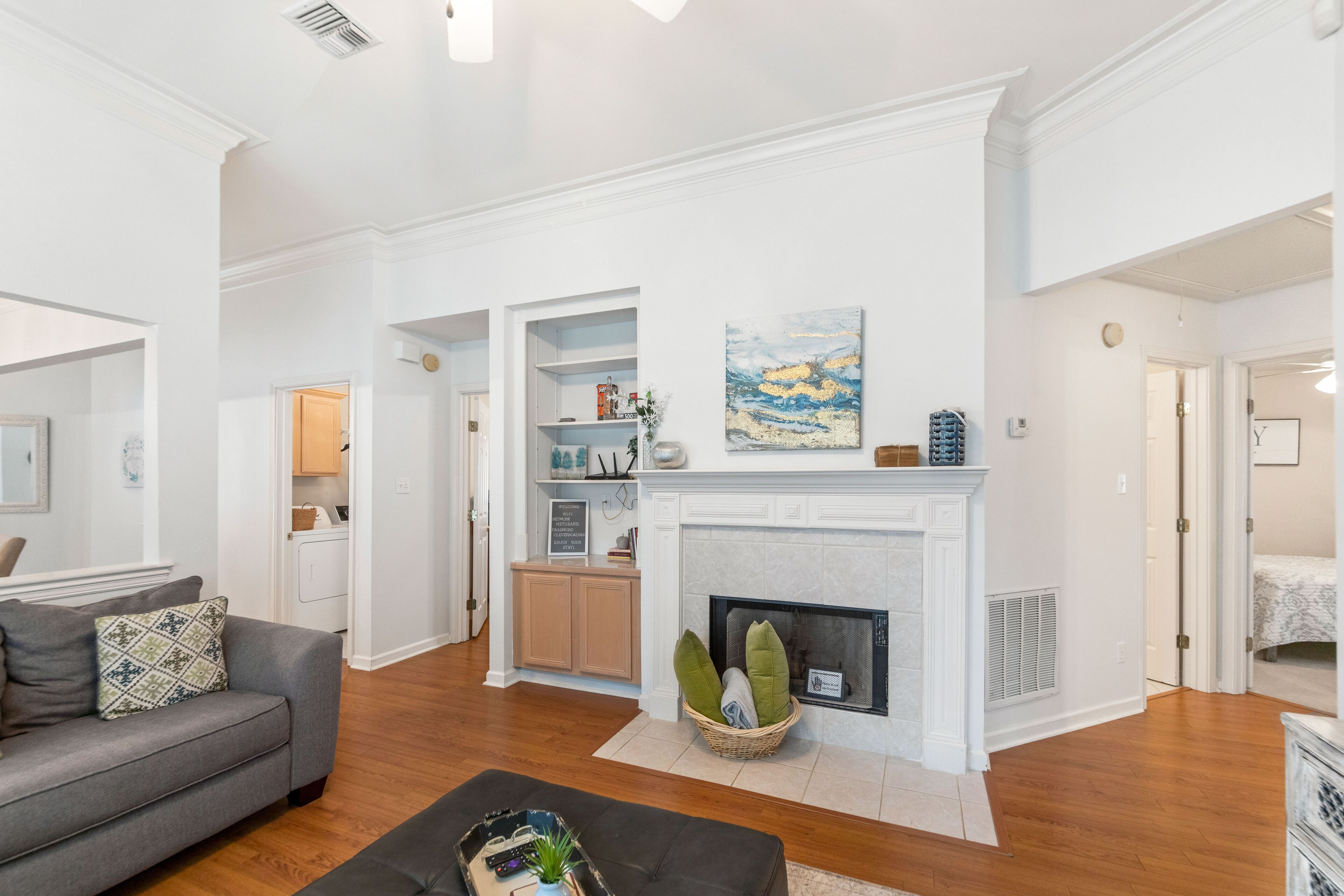 Full Home on Sunstone with fast WiFi and easy access.