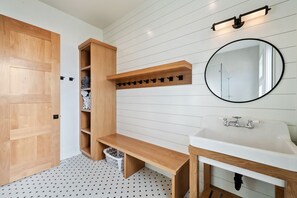 Toallas, jabón, shampoo 