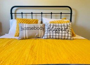 2 Schlafzimmer, Reisekinderbett, kostenloses WLAN, Bettwäsche