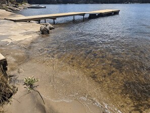 Plage, chaises longues