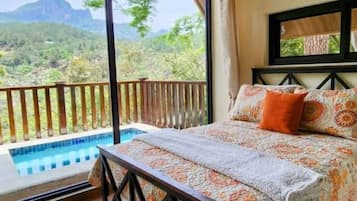 2 bedrooms, desk, free WiFi, bed sheets