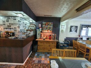 Petit déjeuner continental compris tous les jours