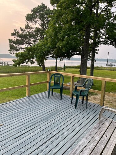 Water Front Home with Private Dock on Bond Creek