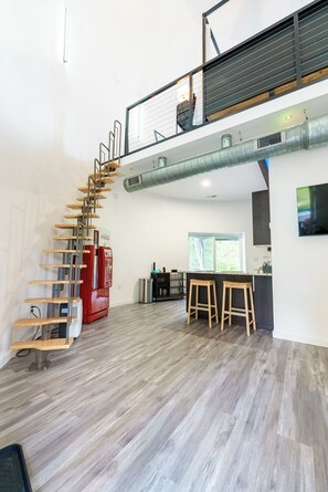 Interior - Restored Grain Bin with Hot Tub, King Bed, Vending Machine. Dog-friendly! (Rockbridge)