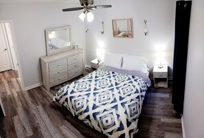 2 habitaciones, escritorio, tabla de planchar con plancha y wifi gratis 
