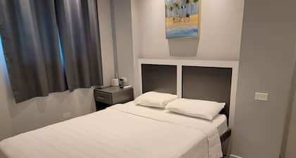 SUITE 203 - 2 PEOPLE