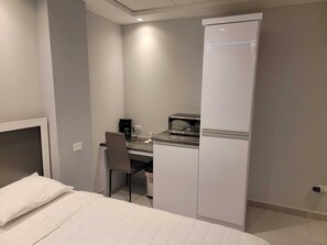 1 Schlafzimmer, Zimmersafe, Schreibtisch, kostenloses WLAN