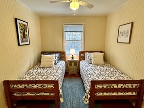 4 bedrooms, WiFi, bed sheets