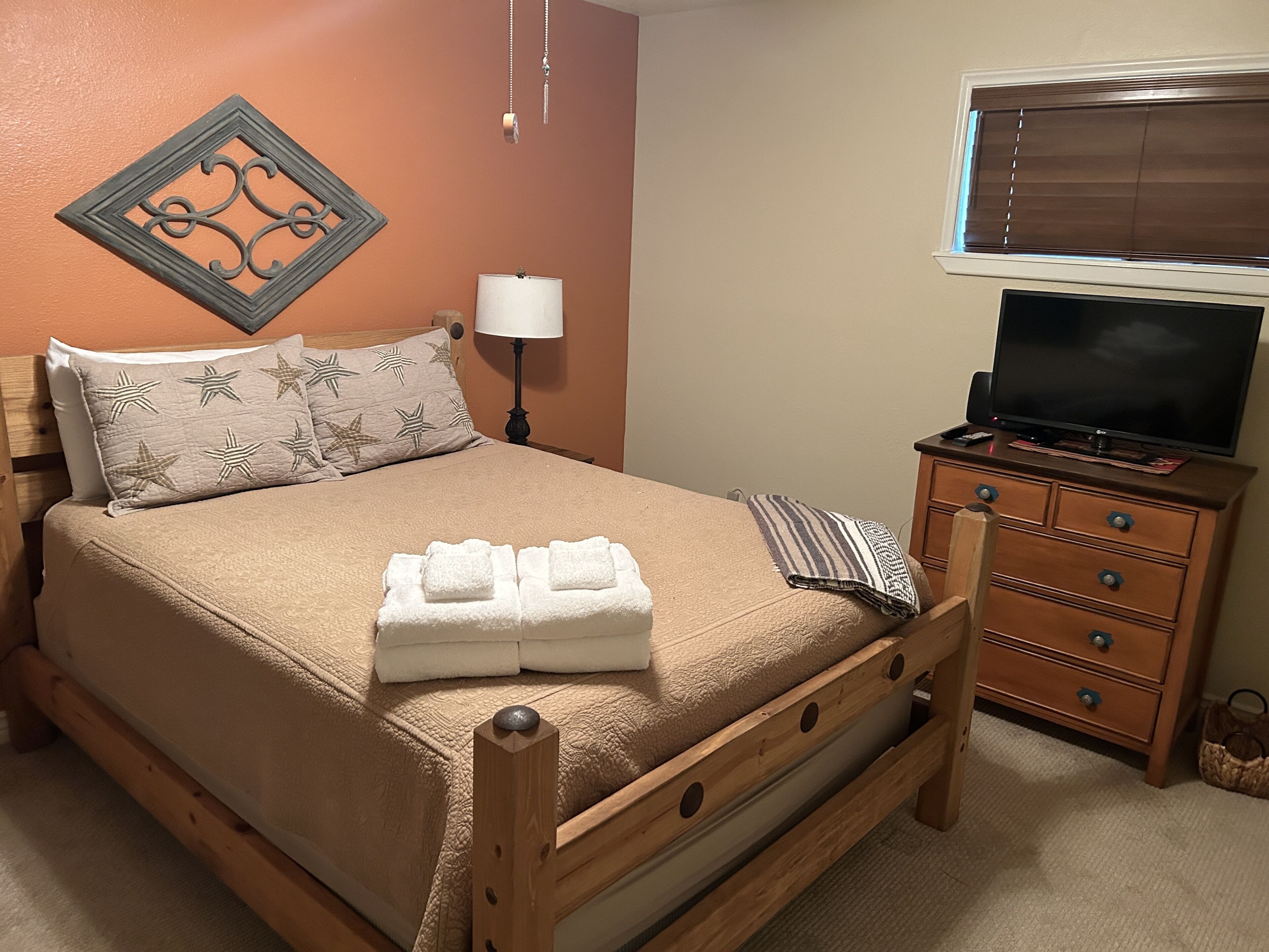 Hillside  cabin in Black Forest of upper canyon