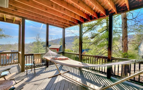 Beautiful mountain views in Big Canoe - Camp Paws