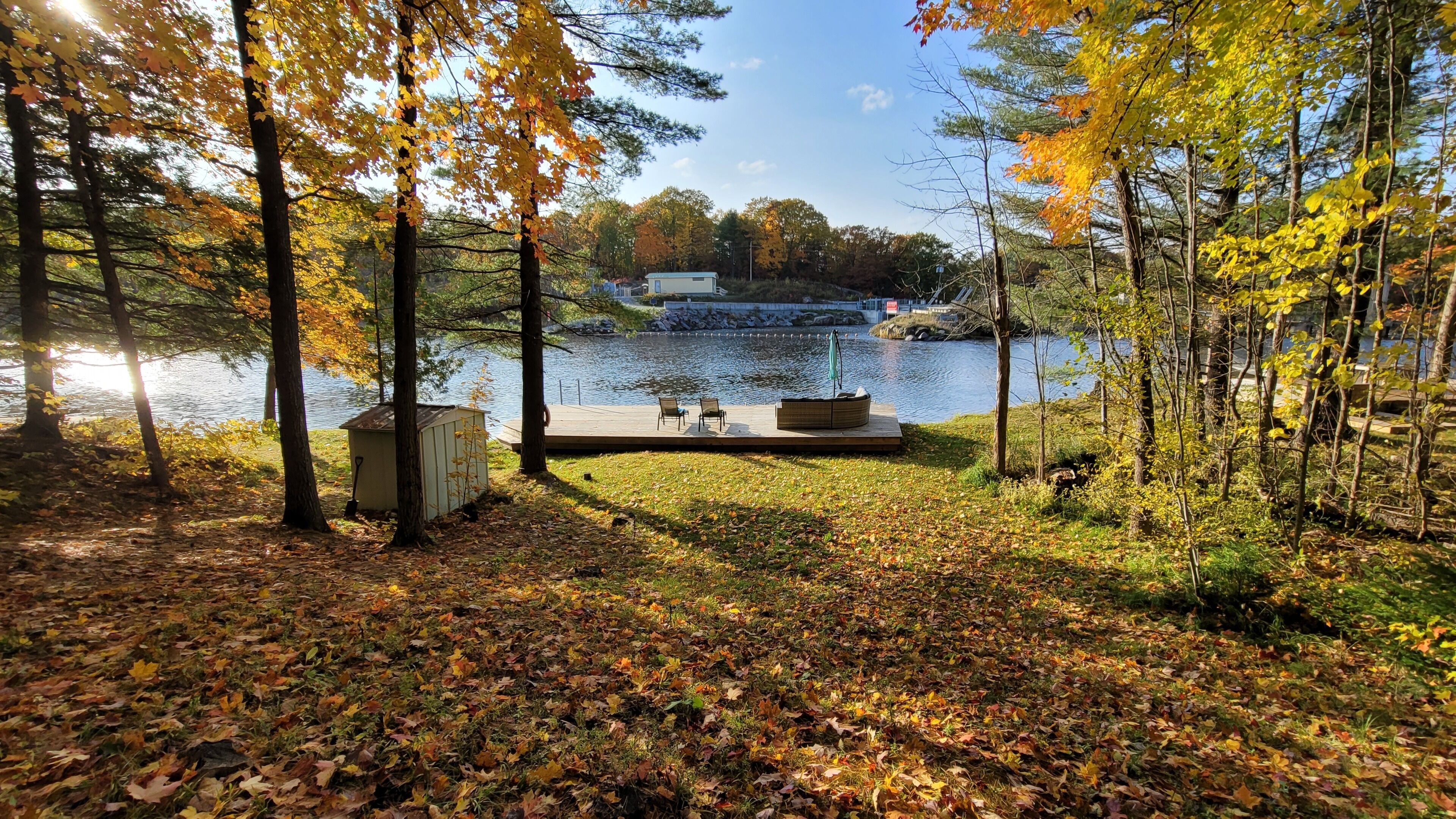 Cozy cottage by the water!