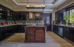 Fridge, microwave, oven, coffee/tea maker