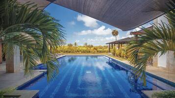 Alberca al aire libre