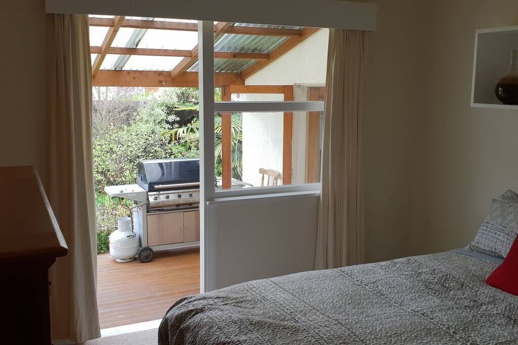 3 bedrooms, iron/ironing board, Internet, bed sheets