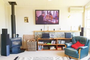TV, fireplace, DVD player, stereo