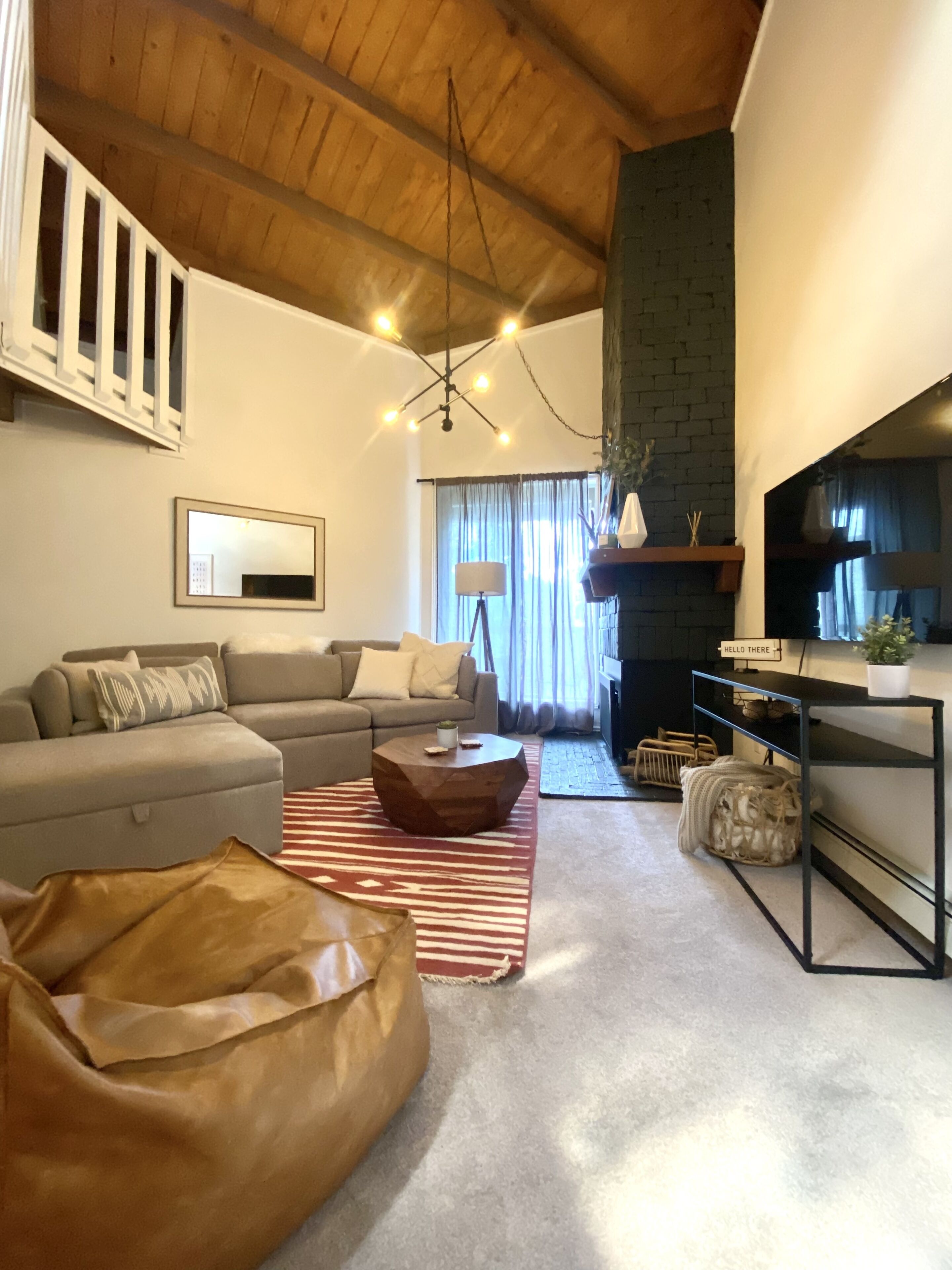 Modern MTN Condo- Ski/hike/beach within minutes!!!