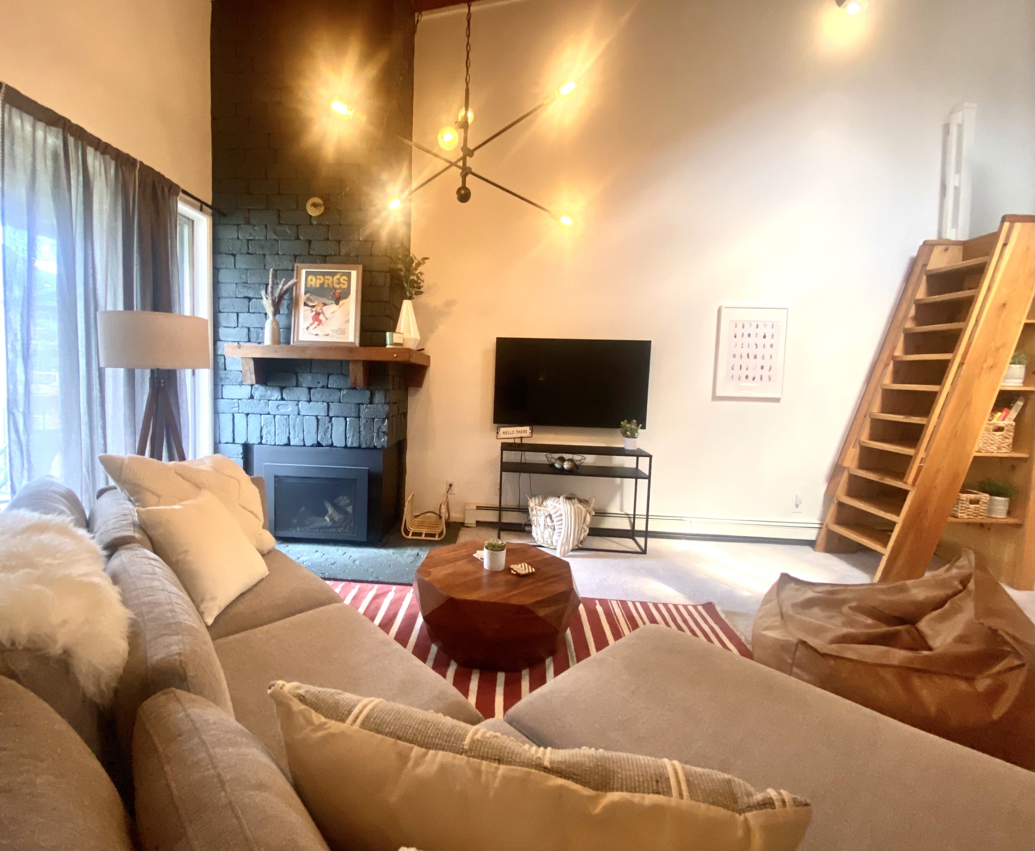 Modern MTN Condo- Ski/hike/beach within minutes!!!