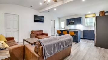 Smart TV, video games