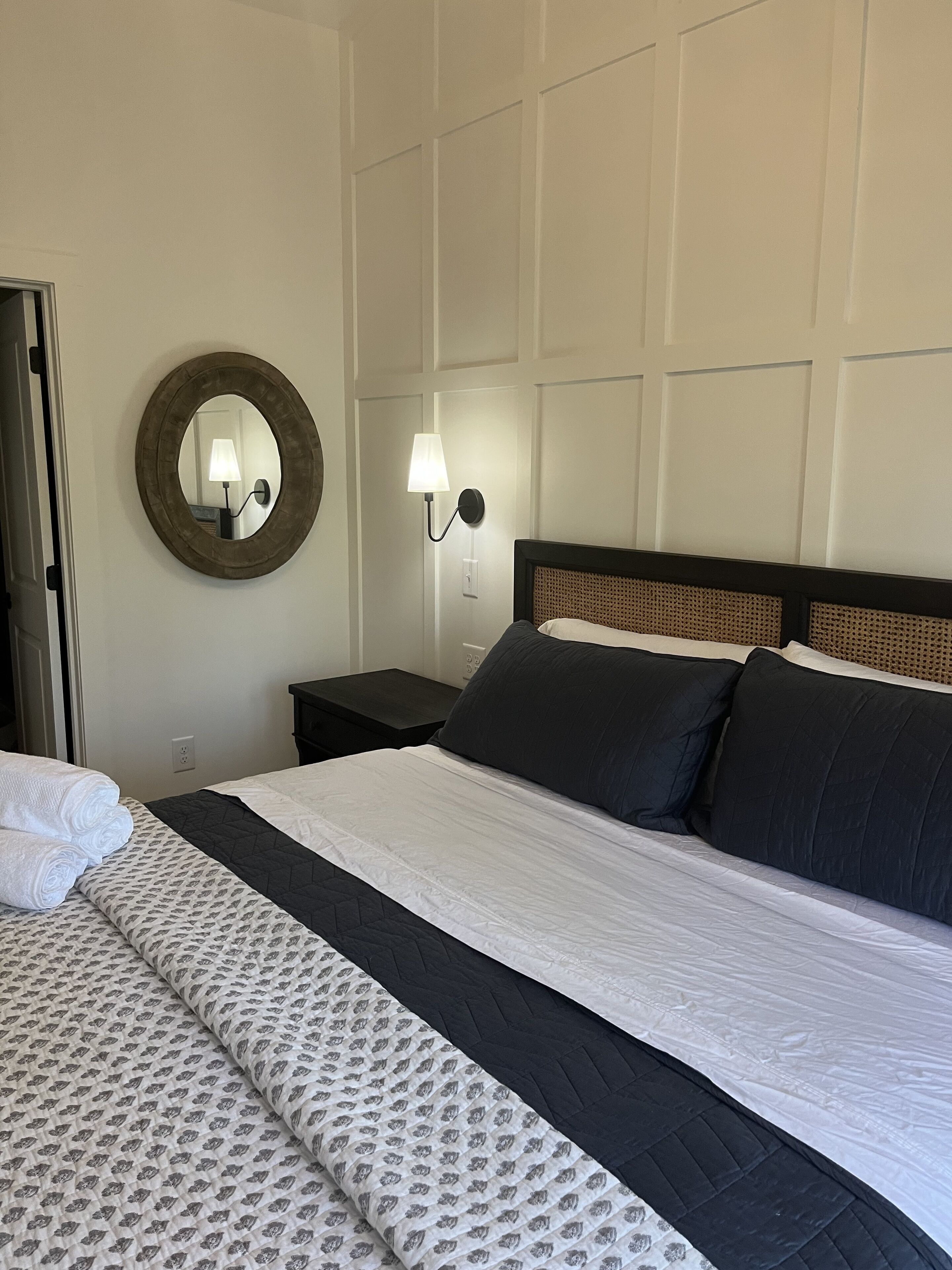 2 dormitorios, tabla de planchar con plancha, wifi gratis y ropa de cama