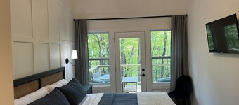 New Construction Modern Mountain Cabin close to Helen and Dahlonega