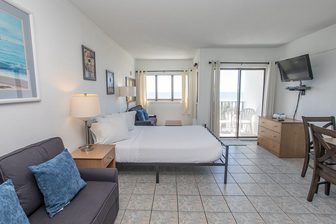 Newly Renovated Oceanfront Studio with Incredible Views!  Palace Resort 101 - Sleeps 4 guests