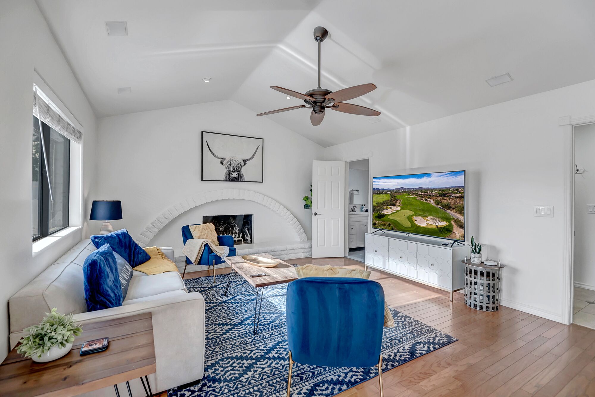 Casa De Azul- Private Pool/Hot Tub, Putting Green + More!