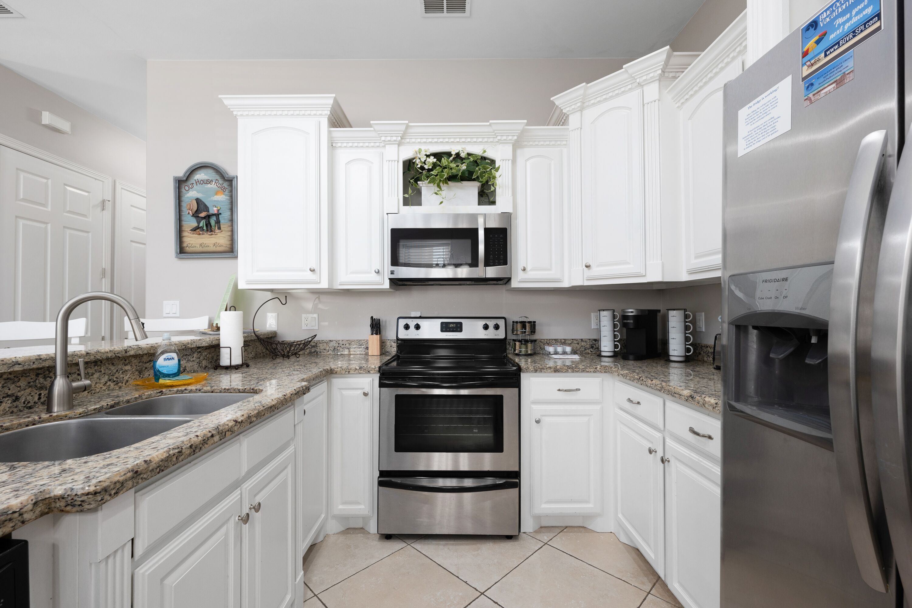 Welcoming Swordfish Condo w/ AC + Hot Tub