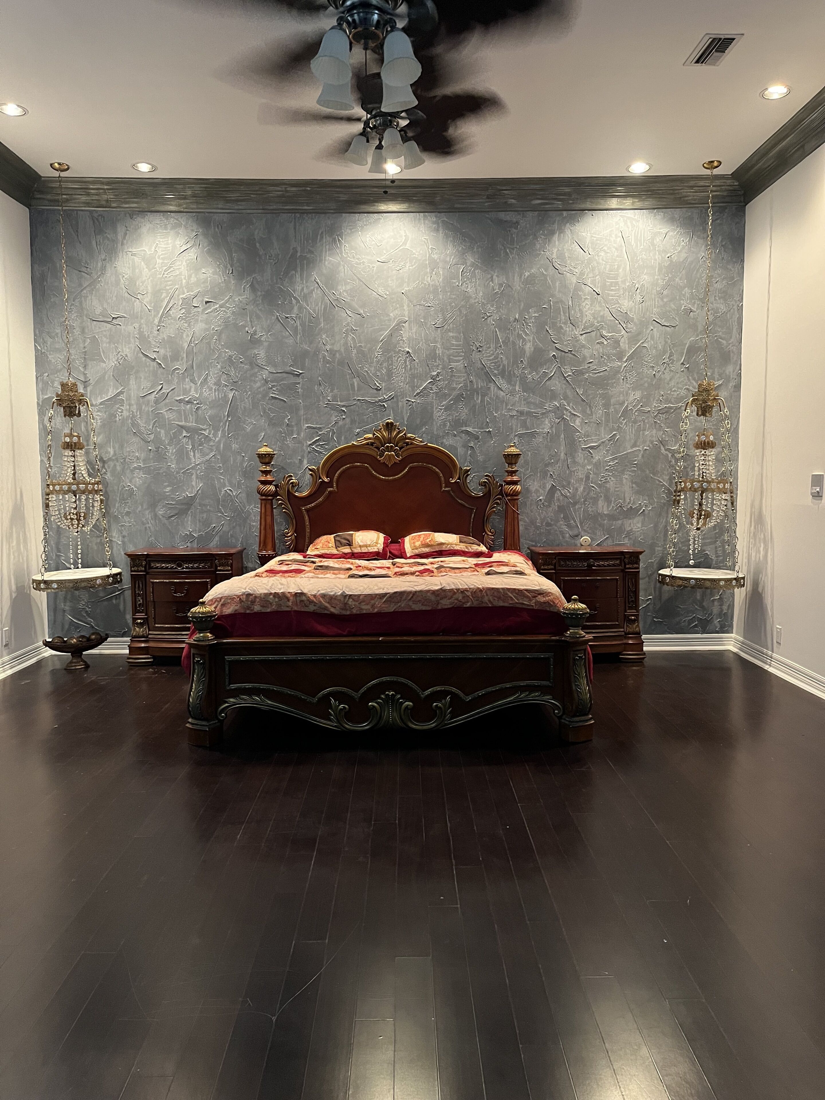 Mansion, 1st Floor for guests; large swimming pool, entertainment room; wet bar.