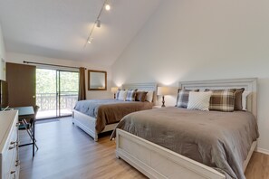 5 bedrooms, iron/ironing board, WiFi, bed sheets