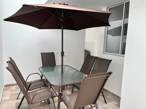 Basic-Apartment | Speisen im Freien