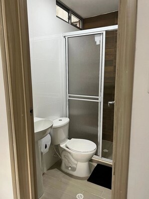 Basic-Apartment | Badezimmer