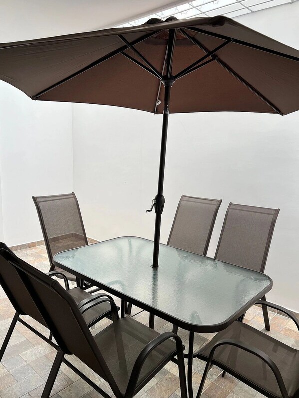 Basic-Apartment | Speisen im Freien