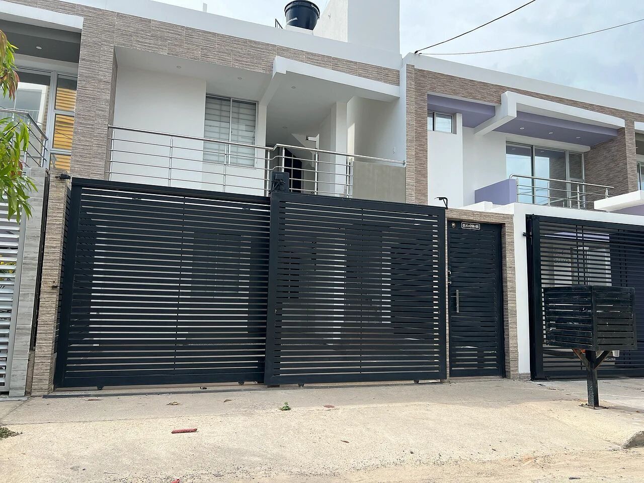 Basic Apartment | Exterior