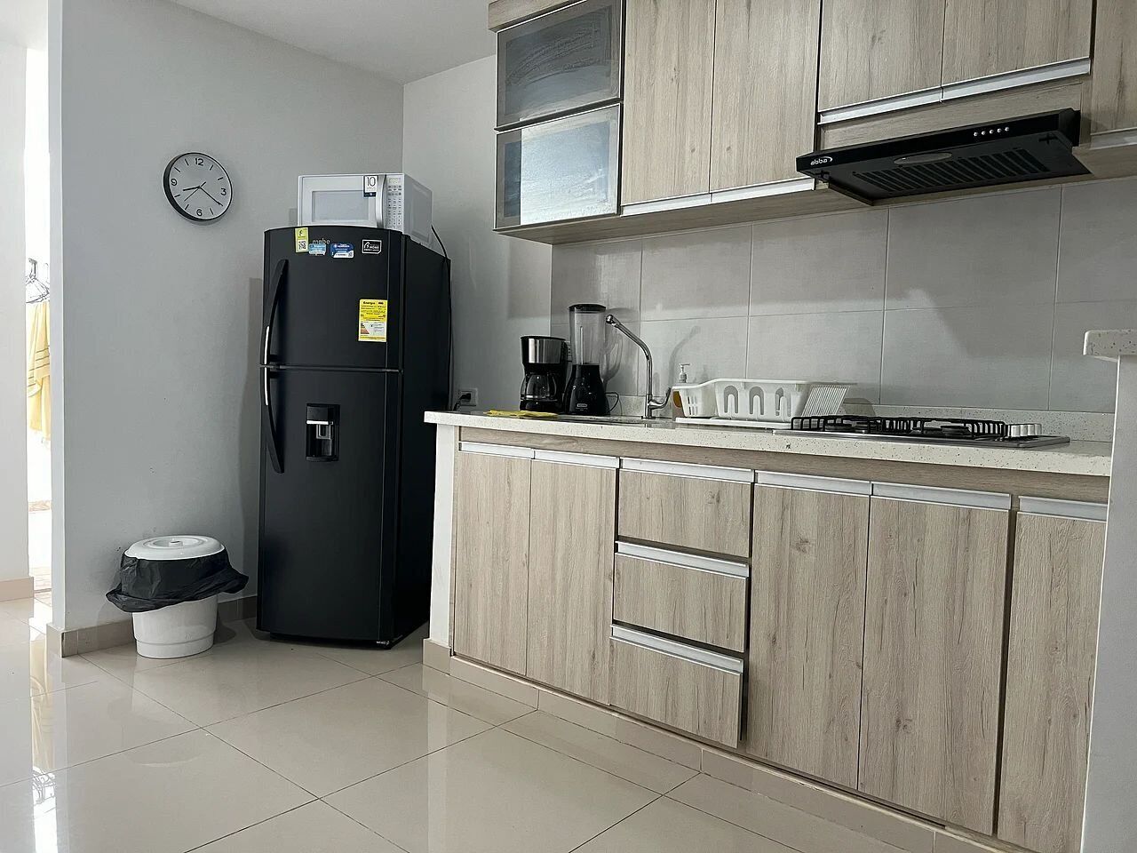 Basic Apartment | Private kitchen