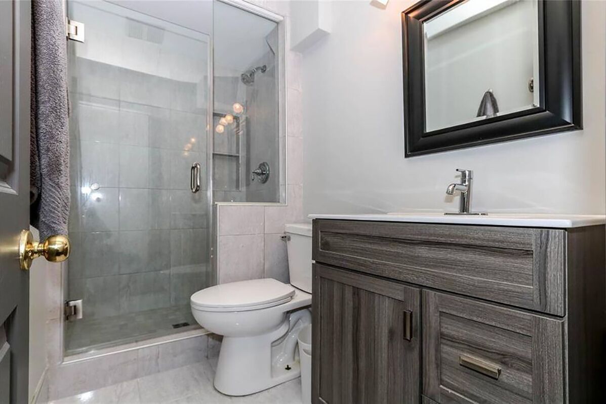 Jellybean Jewel - stunning 1B heritage apartment