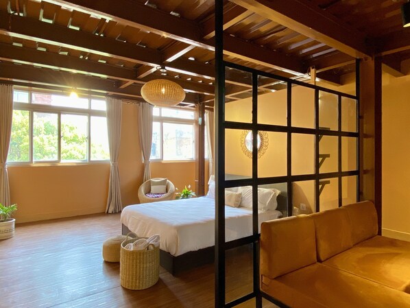 1 habitación, tabla de planchar con plancha, wifi y ropa de cama